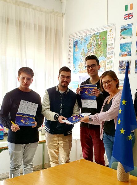 FIRMANDO ACUERDOS CCFFGS